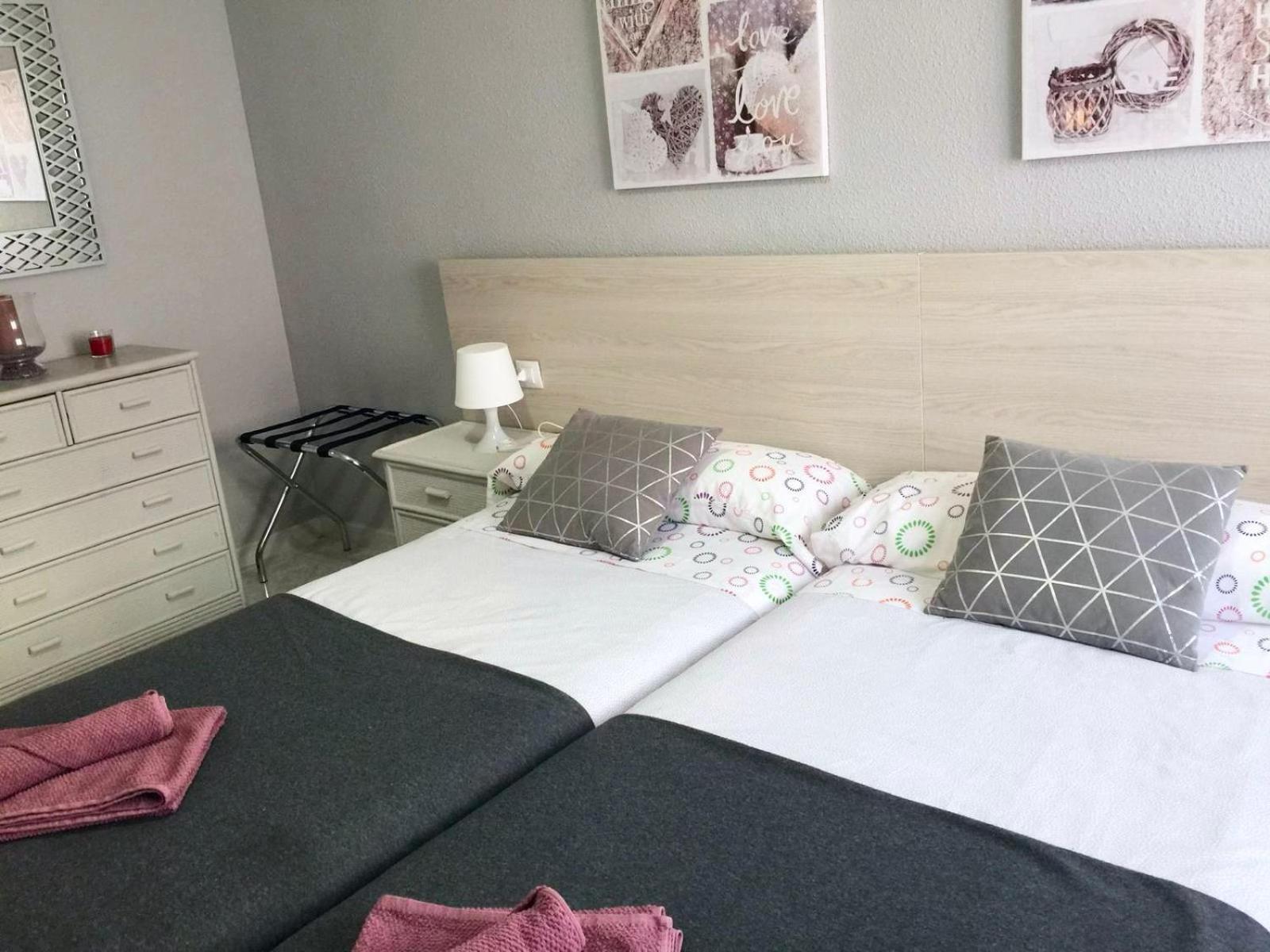 Apartment Amplio Piso A 10 Min De Salamanca By Bebalmy *